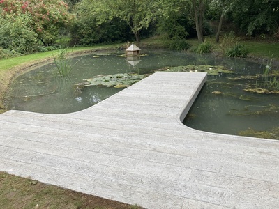 Curved Corner Jetty